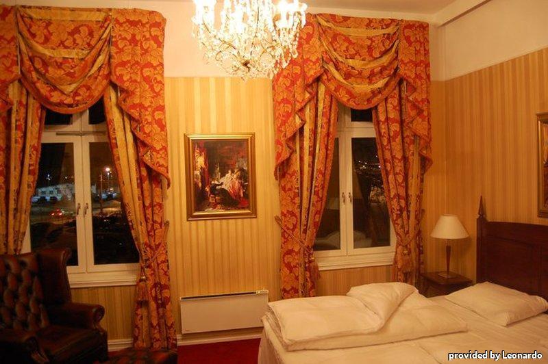 Grand Hotel هالدن الغرفة الصورة